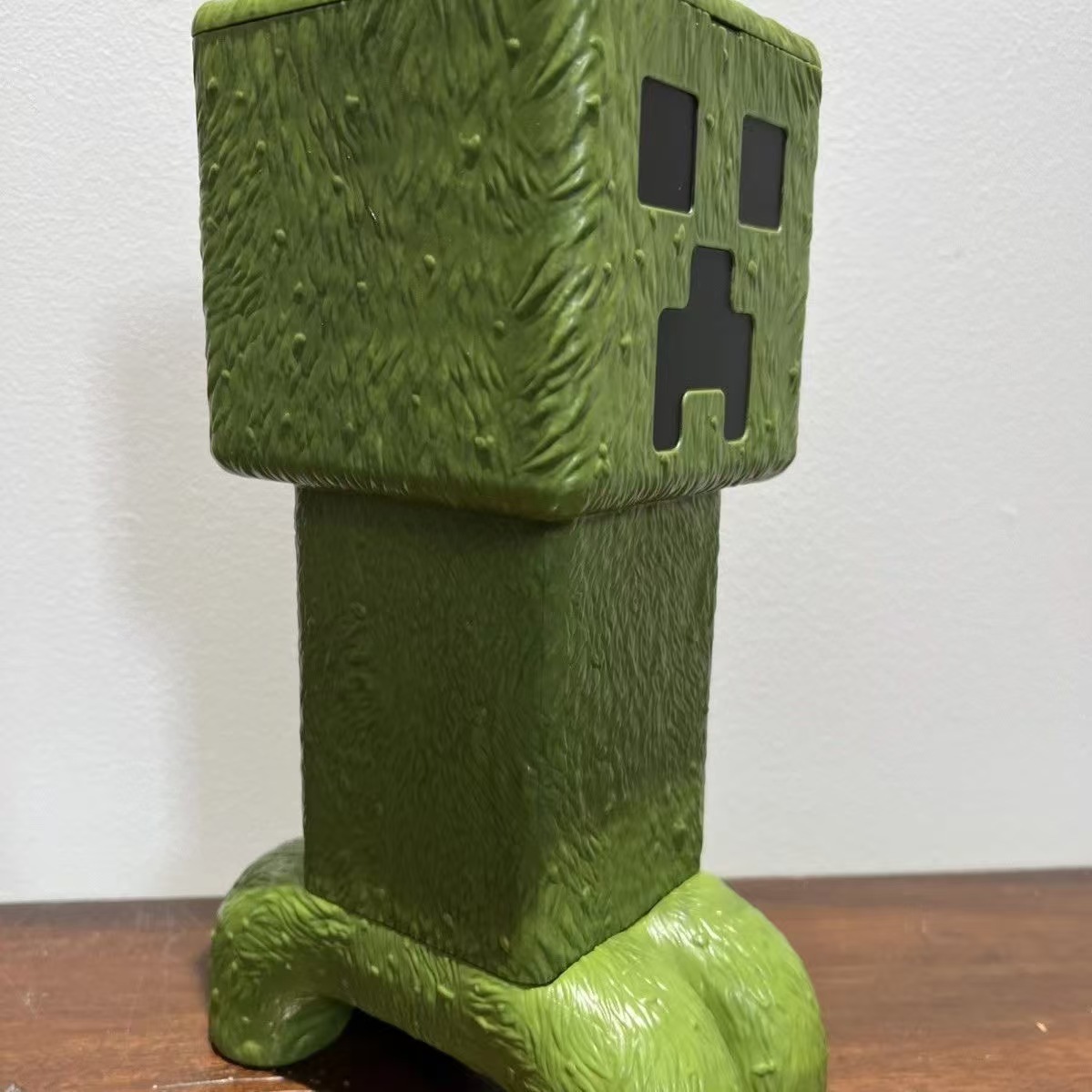 녹색 괴물 크리퍼