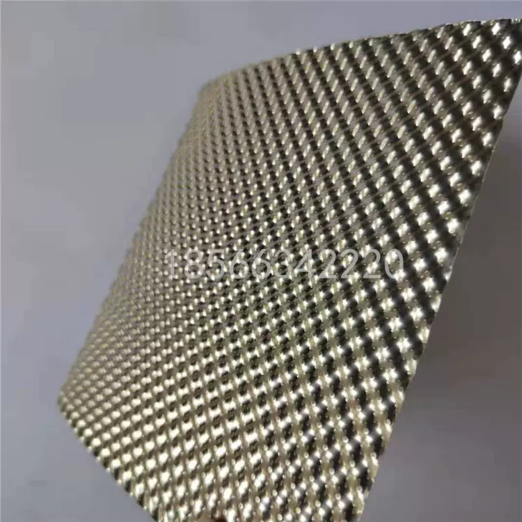 现货供应汽车发动机隔热板 304不锈钢凹凸0.15MM排气管用压花板