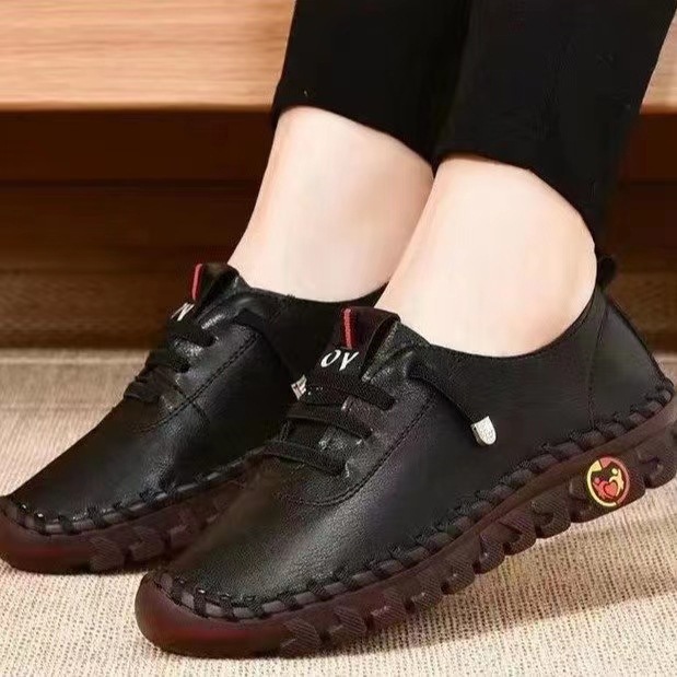 Zapatos planos de moda en liquidación, con suela suave, cosidos a mano, mocasines casuales sin cordones para mujer, talla grande, de exportación. image 7