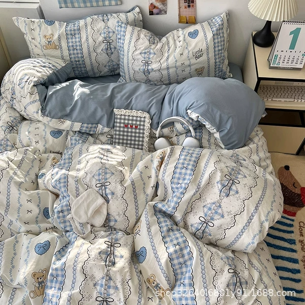 Soft cloth with bow, with little bears
