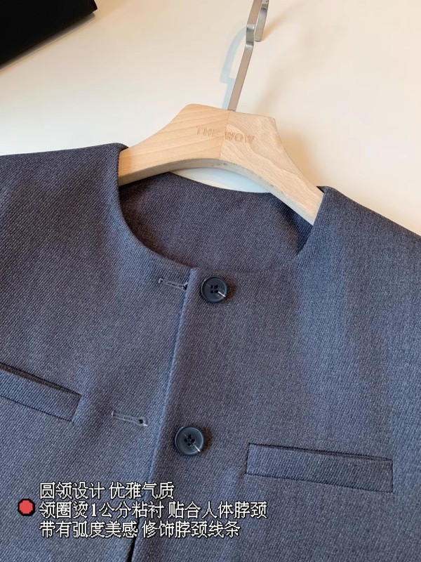 2025新款早秋新 优雅气质大斜纹莫尔羊毛合体廓形薄垫肩香风外套|undefined