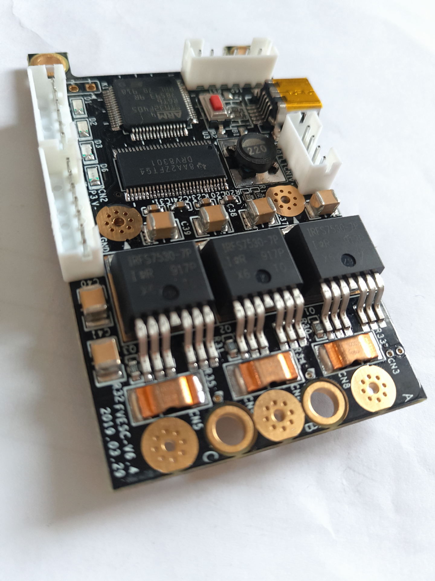 年底 本杰明电调 V6升级8301 3采样电阻尺寸和接口同V4 FOC