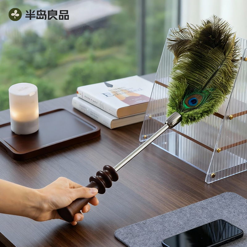 Solid Wood Dust Duster with Electrostatic Adsorption, Extendable Duster for Wholesale, Household Fluffy Feather Duster, Cleaning Tool