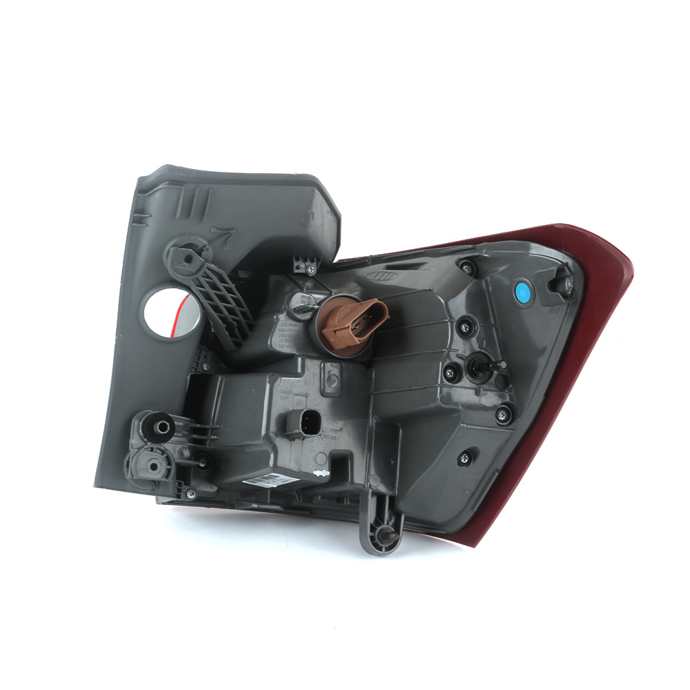 Suitable for Chevrolet Equinox 17-20 Models Rear Tail Light Assembly, Brake Light, Reverse Light, Turn Signal Light