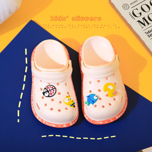 Children's summer sandals for girls, small and medium-sized children, babies, indoor soft soles, anti-slip, cartoon style, for boys, with a hat and holes