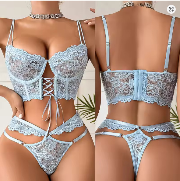 European and American Style Sexy Underwire Bra and Thong Three-Piece Set, Foreign Trade Erotic Lingerie with Hollow Lace and Straps