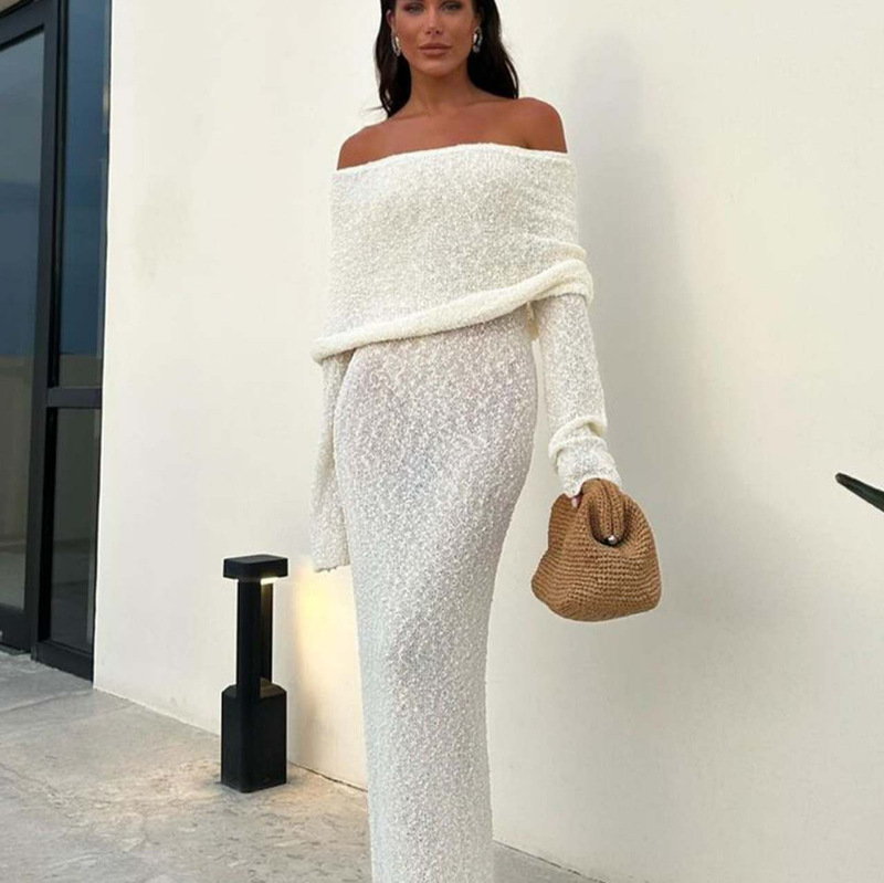 2024 European and American New Beach Vacation One-Neck Beach Blouse Slimming Horn Sleeve dress 2024 European and American New Beach Vacation One-Neck Beach Blouse Slimming Horn Sleeve dress