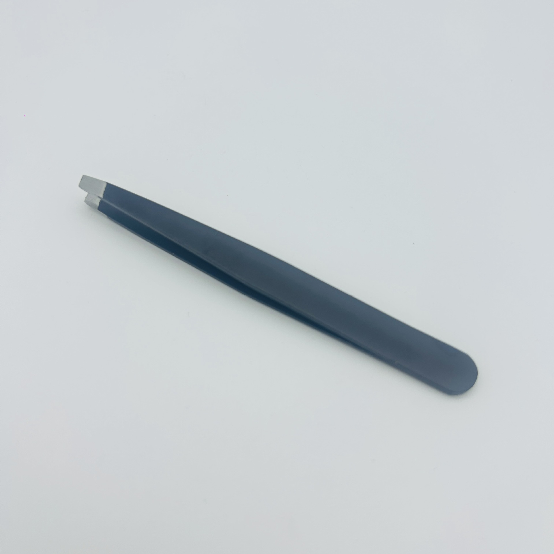 가장자리 없음 검정 경사