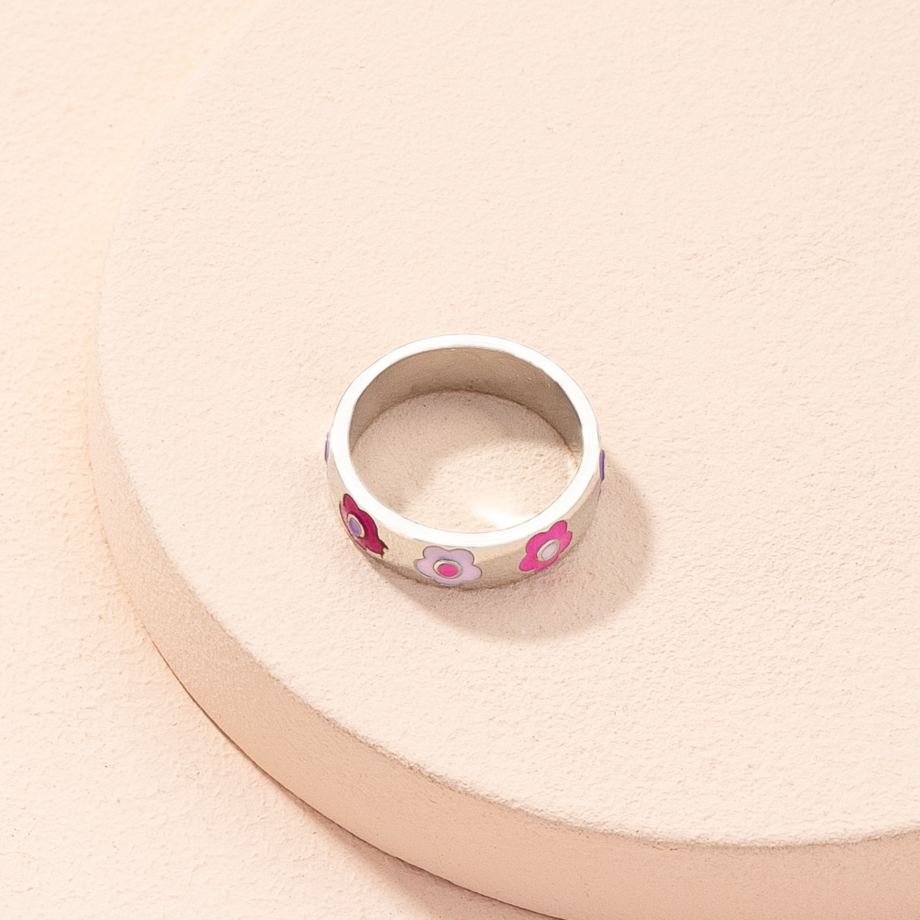retro simple flower alloy ring