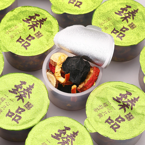 Raw materials: small can of osmanthus sour plum soup, plum blossom, roselle, mulberry tea, summer substitute combination herbal tea, 30 cans