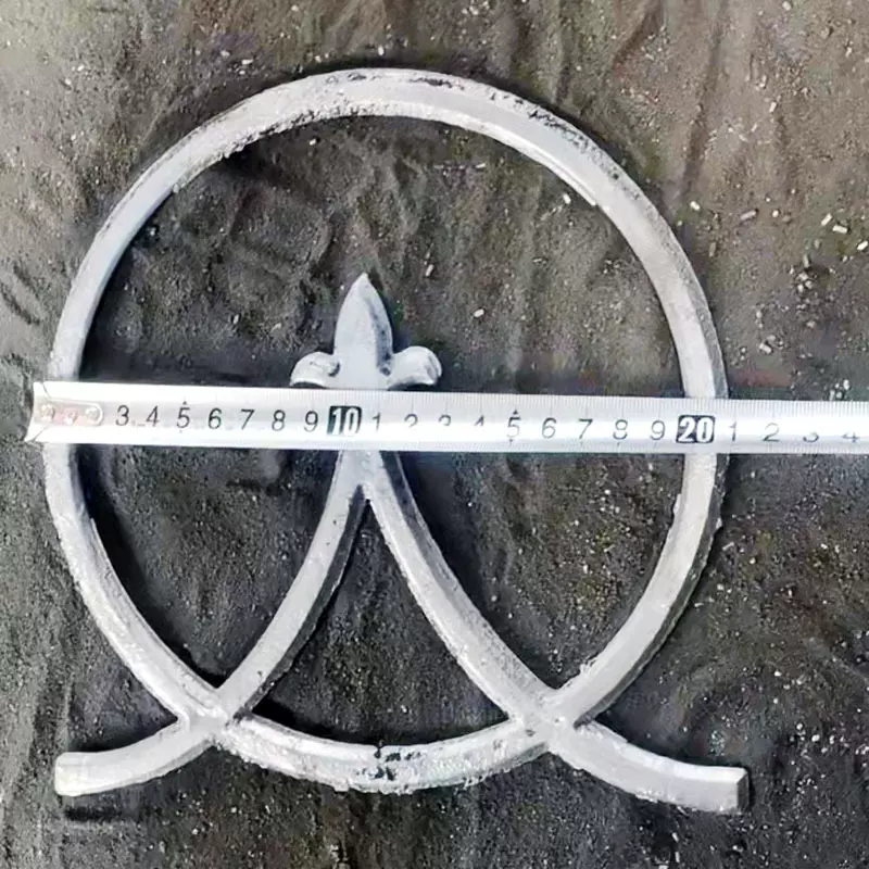 加工铁艺装饰件铸铁锌钢护栏圆形S形C形铁艺配件护栏楼梯铁件栏杆