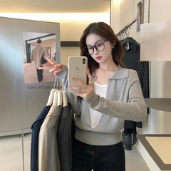 高级感假两件毛衣翻领设计感针织衫女秋新款修身显瘦百搭气质上衣