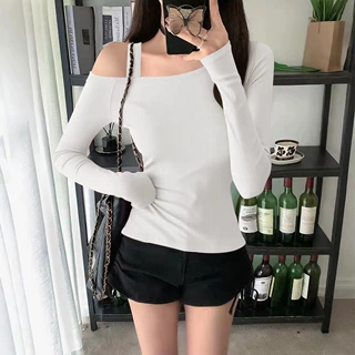 韩版ins露肩打底秋冬长袖t恤女修身设计感小众性感斜肩上衣批发