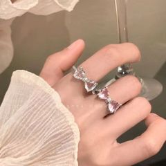 ピンクダイヤモンドリボンオープンリング女性のニッチハイエンド調節可能な人差し指リング 2025 新しいライト高級リング
