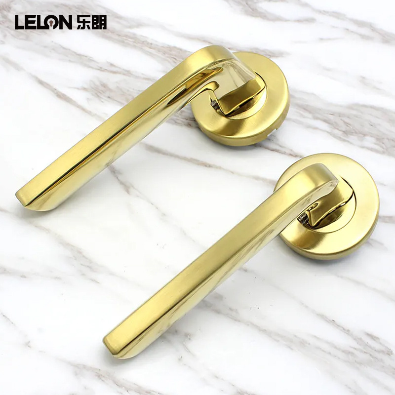 Personalizado 304 acero inoxidable oro puerta de mano imitación de fundición de cerradura de separación mango de puerta de baño dormitorio general