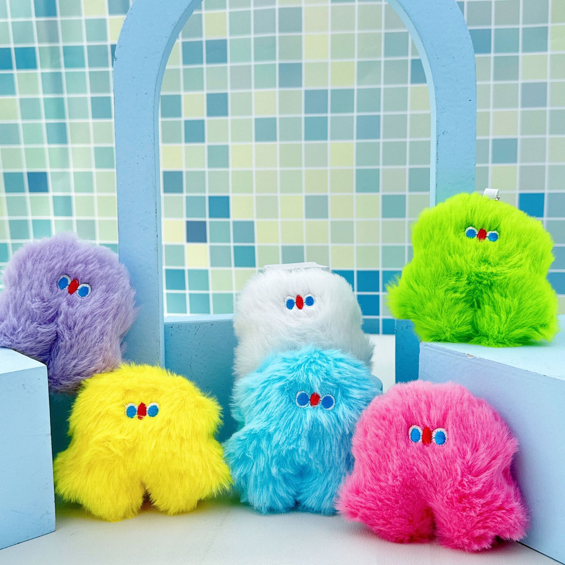 Celebridades de Internet estilo caliente lindo rosa estúpido muñeco de felpa bolso colgante accesorios muñeca colgante colgante llavero al por mayor