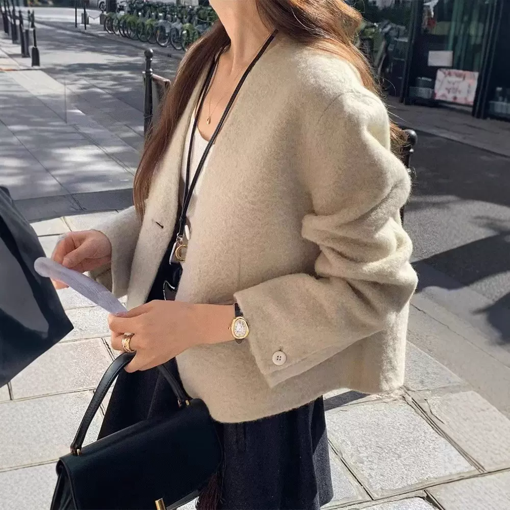 生C 短款纯色羊毛毛呢外套女2025秋季韩系休闲简约气质上衣oun*e