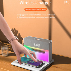 新製品の家庭のデスクトップの小さい夜の明かりの無線充電器のbluetoothの小さい音響の時計はlogoのお土産をサポートします。