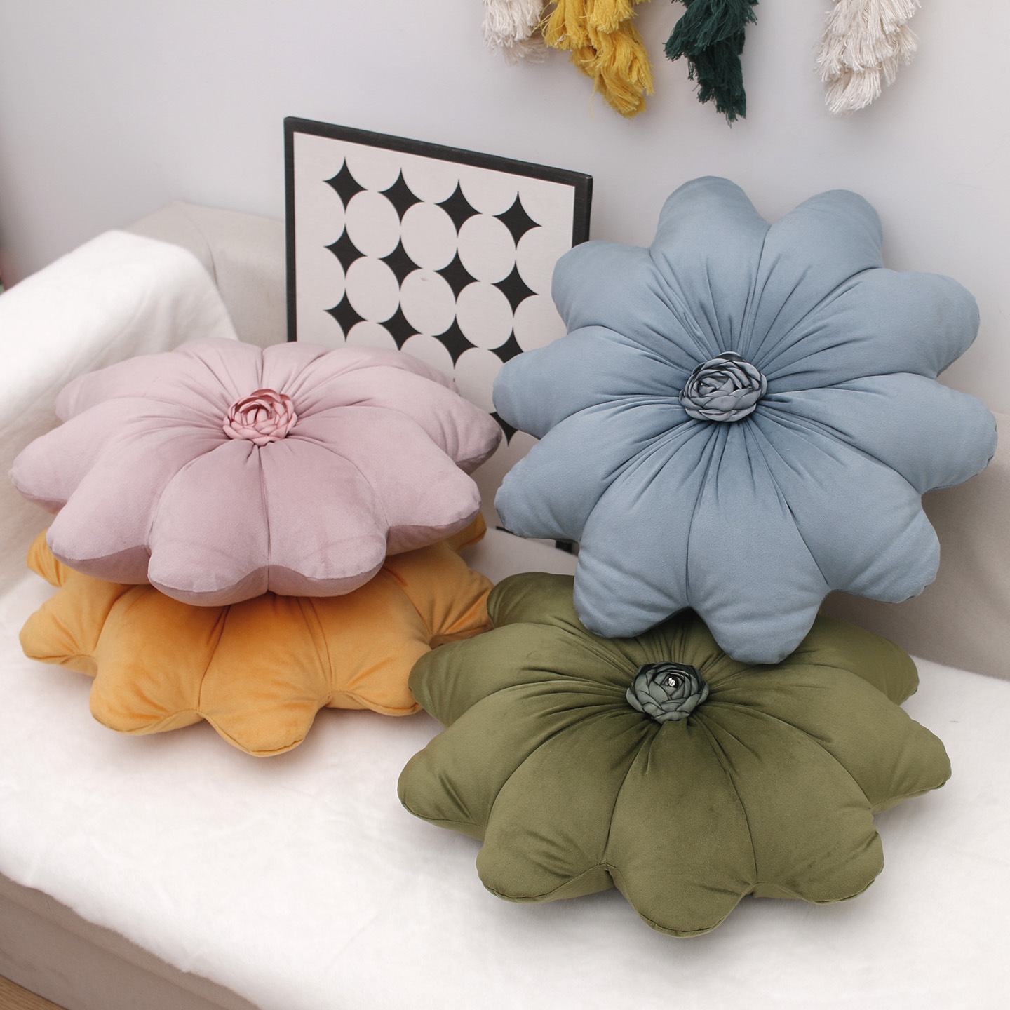 New Dutch Velvet Sunflower Pillow Flower Shape Cushion Simple Style Decorative Cushion Sofa Bedroom Pillow