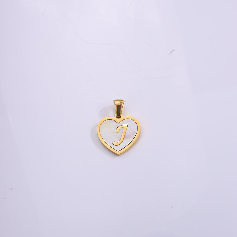 Nuevo colgante de corazón de melocotón de acero de titanio, accesorios de concha de letras inglesas, colgante pequeño, joyería de amor de bricolaje, collar a juego