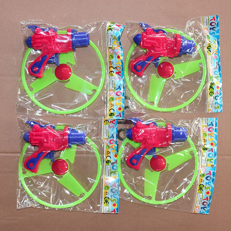 Бамбуковая Стрекоза Летающая бабочка пистолет детская игрушка катапульта Фрисби гироскоп пистолет Фрисби открытый игрушечный киоск 2 юаня универмаг