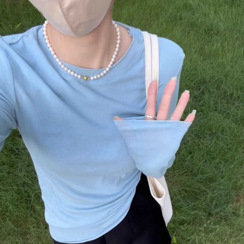 Blue and White Long-Sleeve T-Shirt with a Base Layer for Women, Autumn Thin Regular Shoulder Slim Fit Ruched Sleeve Paper-Thin Top