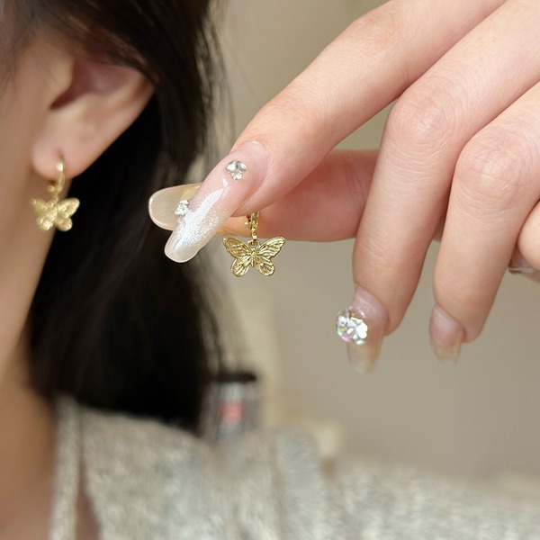ZZZITA 金色小蝴蝶吊墜耳環復古歐美ins時髦小眾設計精緻百搭耳扣
