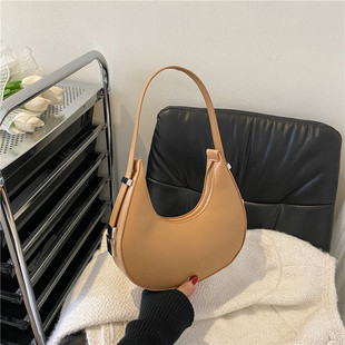 French-Style Women's Underarm Bag 2025 Summer Trendy Shoulder Bag Simple Versatile Niche Design Textured Crescent Bag
