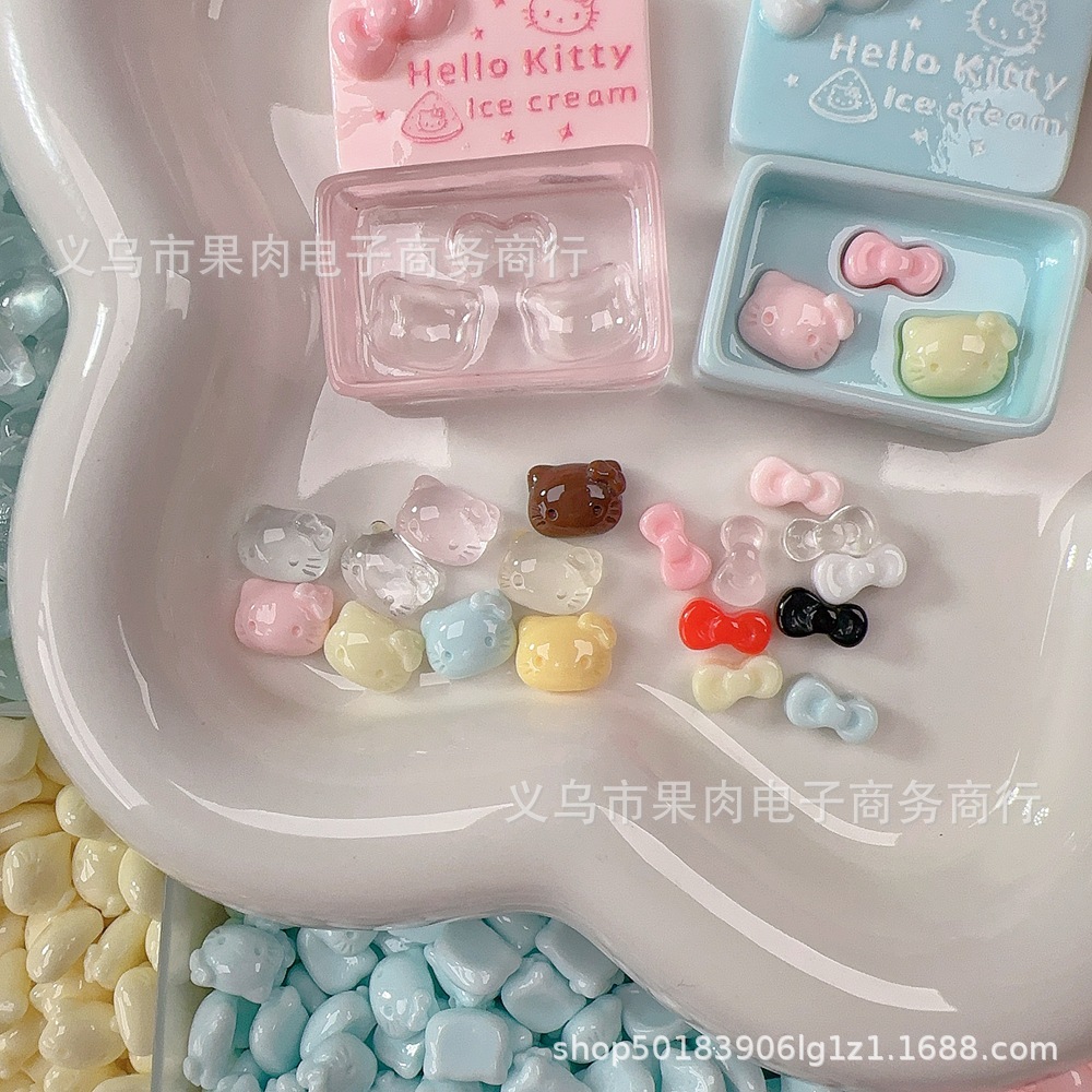 【独】KT猫超迷你小冰块蝴蝶结猫头冰透树脂配件DIY场景娃屋微缩