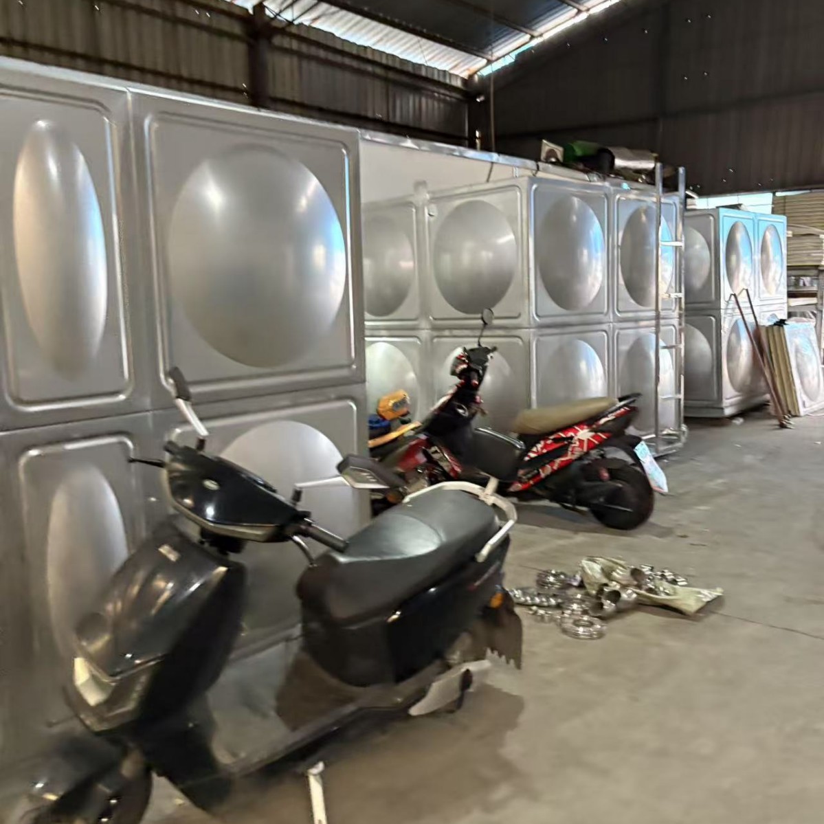 厂家供应10吨304不锈钢水箱   50吨以下的不锈钢保温水箱