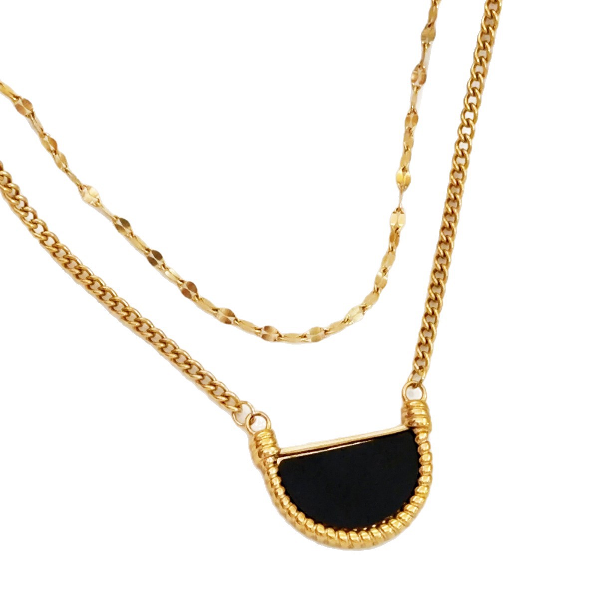 Temperamento retro francés, personalidad elegante, joyería de acero de titanio de todo fósforo, collar colgante de concha de mar blanco con incrustaciones semicircular de encaje