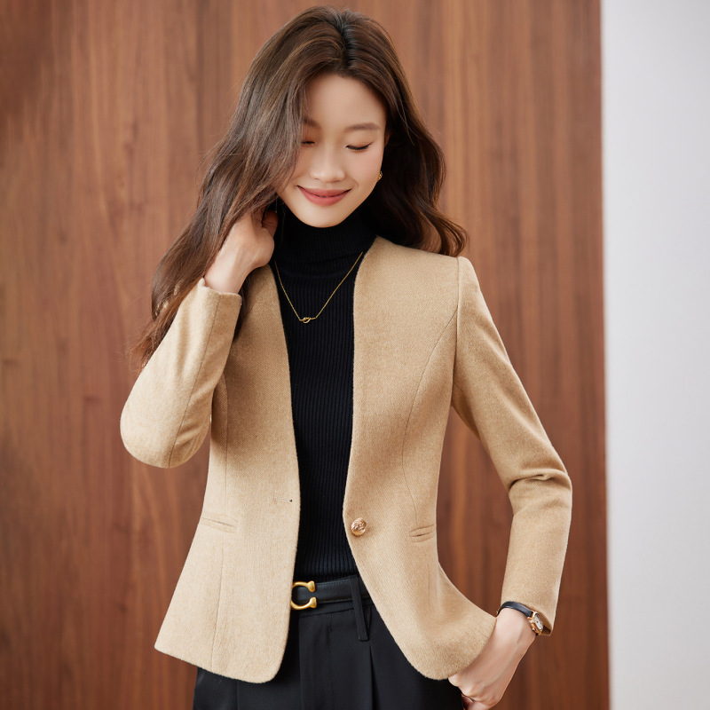 绵羊毛西装外套女2025新款秋冬气质小个子高端毛呢无领小西服上衣|undefined