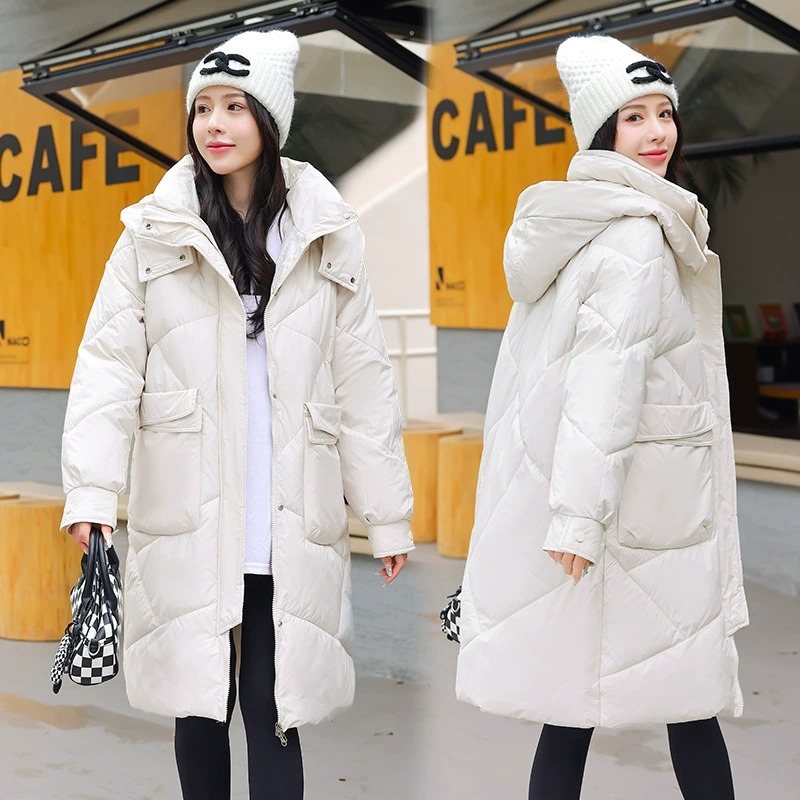 Утепленное женское студенческое пальто маленькой и средней длины 2023 Зимнее Новое корейское издание утолщенное хлебное хлопковое пальто женское прилив