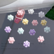 新款磨砂圣诞雪花美甲饰品夜光软陶彩色雪花钻树脂平底贴钻批发混