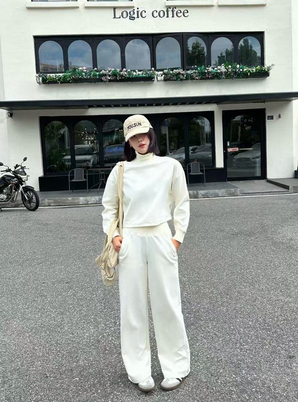 alo yoga 高领纯色宽松短款 截短上衣女款 25新款气质女士套装|undefined