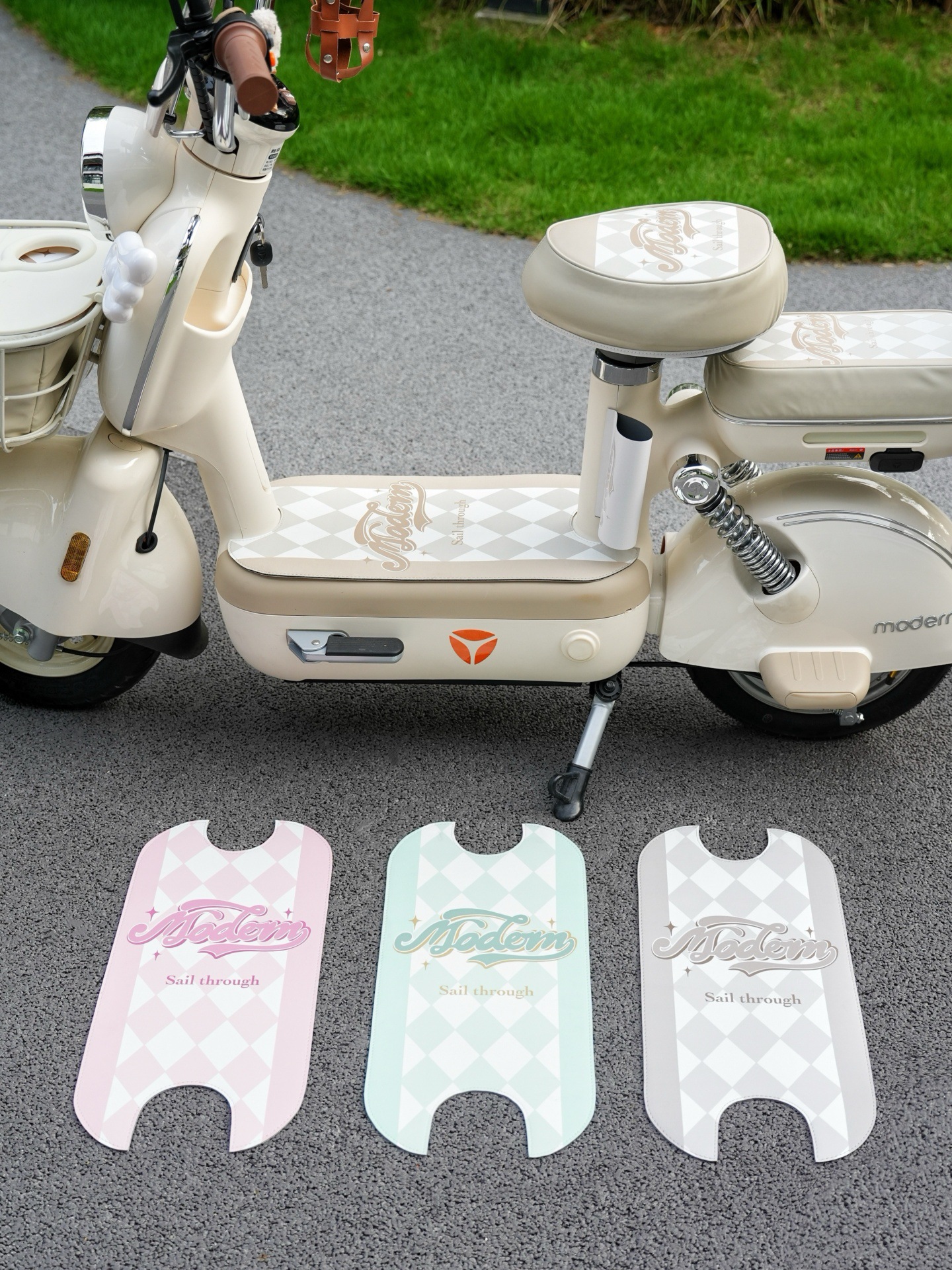 Suitable for Yadi Modern Rhine 80 Foot Pads Electric Vehicle Waterproof Anti-Slip and Dirt-Resistant Leather Foot Pads Retro Seat Cushion Cover