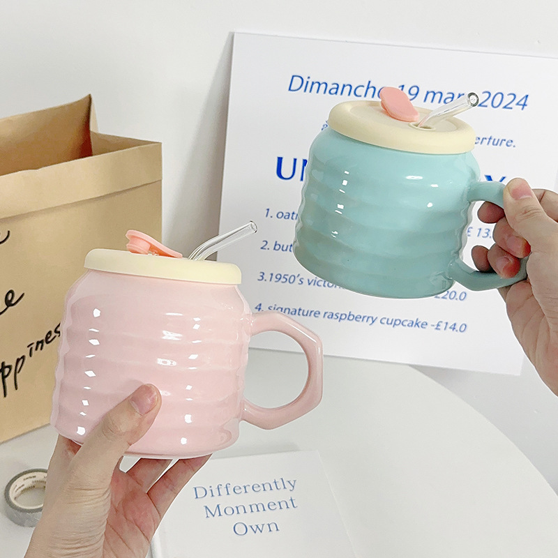 Hermosas tazas de paja de cerámica, tazas de oficina en el hogar con tazas de agua cubiertas, tazas de gran capacidad para niñas, tazas esmaltadas para hombres