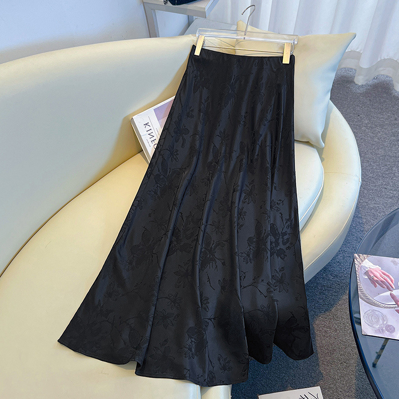 Quality-Guaranteed Silk Dress with a Refined Temperament for Middle-Aged Women, New Chinese-Style Classical National Style, Slimming and Elegant, Classical Improved Casual Long Dress