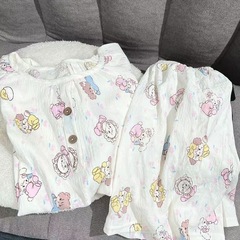 薄いクラウドコットンパジャマ女性の夏のラウンドネックかわいい半袖ショーツ日本製ボタンホーム服シンプルなスーツ