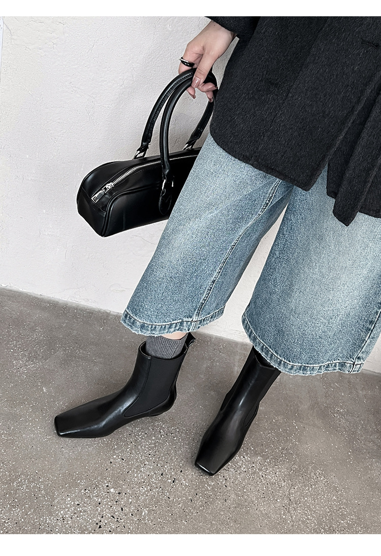ちょ CHIKO Clegg Square Toe Block Heels Ankle Boots