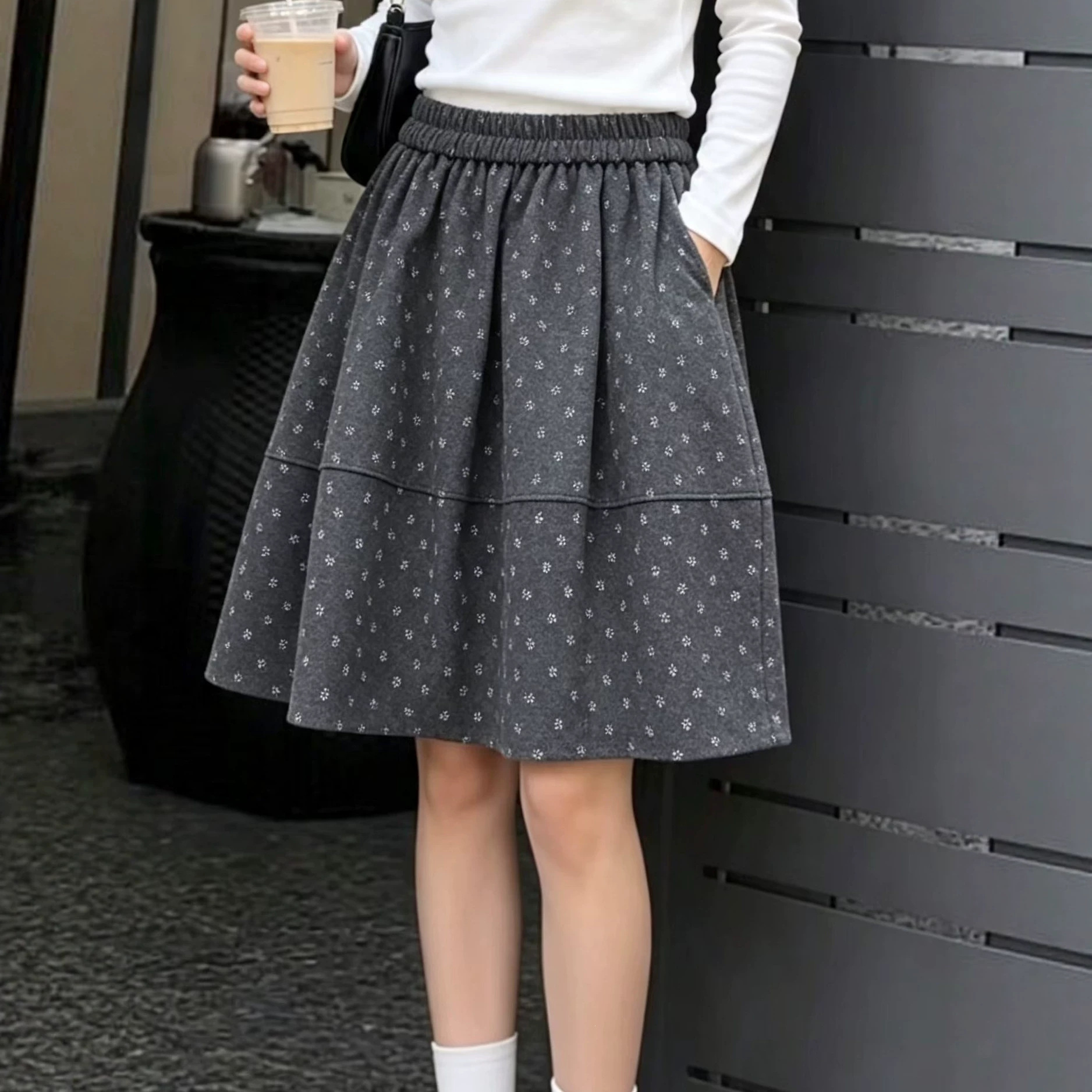 韩系学院风波点毛呢半身裙女2026秋季新款A字百搭休闲半裙1381A