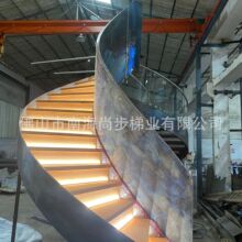 厂家专供跨境钢结构弧形旋转楼梯红橡木踏步 单边护栏高卷板楼梯
