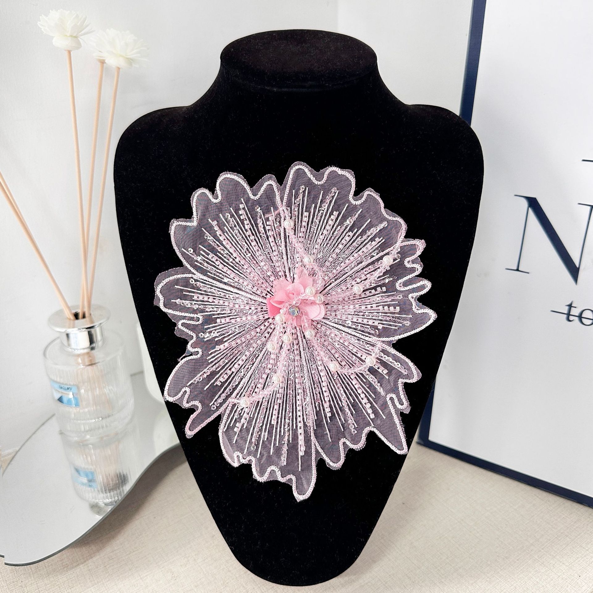 Cuentas de clavos estereoscópicos hechas a mano bordados sequinilla flor parche diy vestido de ropa infantil cheongsam diseño de ropa de actuación
