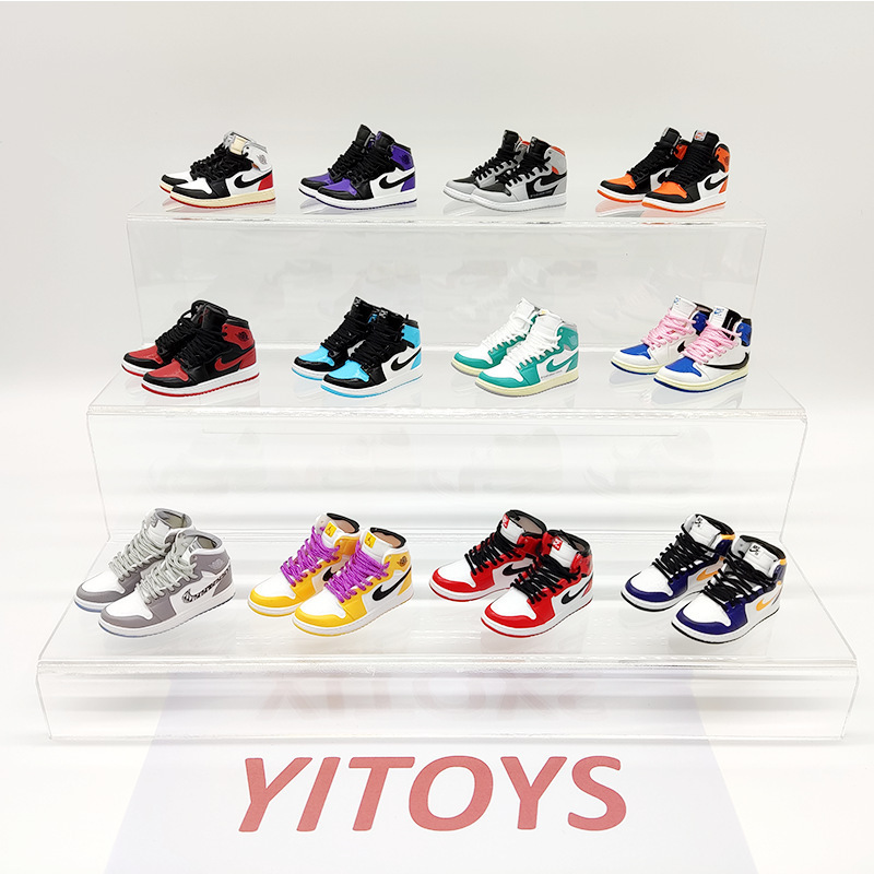 AJ Shoe Mold Keychain 3D Mini Basketball Shoes Kobe James Jordan Flying Trendy Model Pendant
