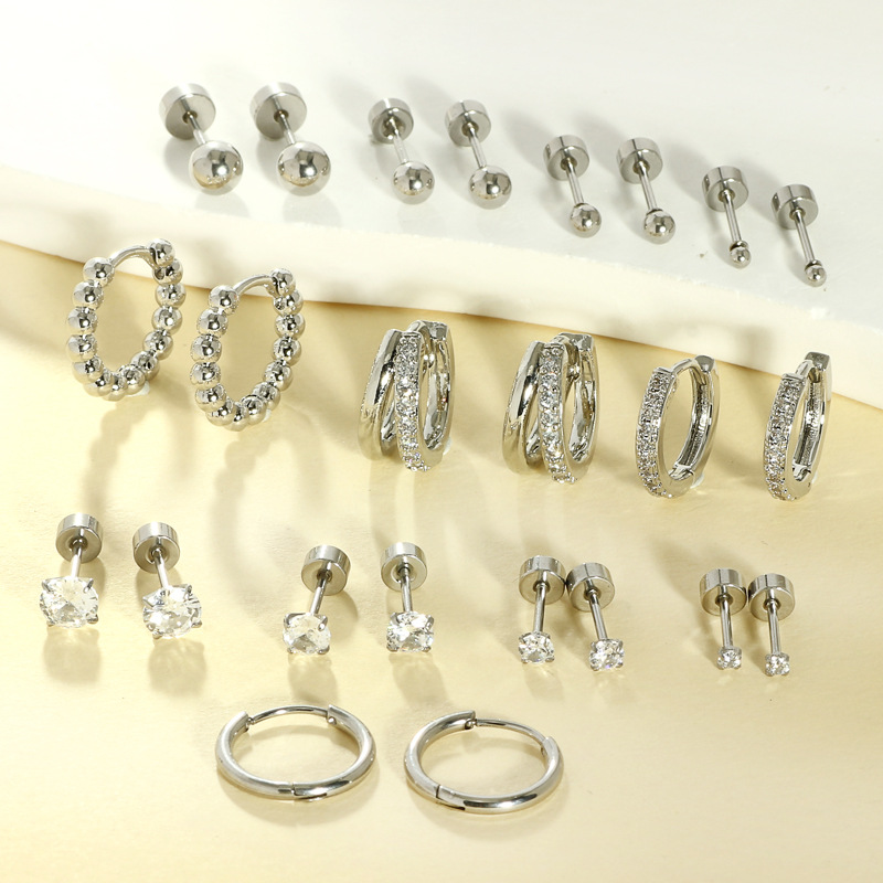 Labret piercing jewelry detail image