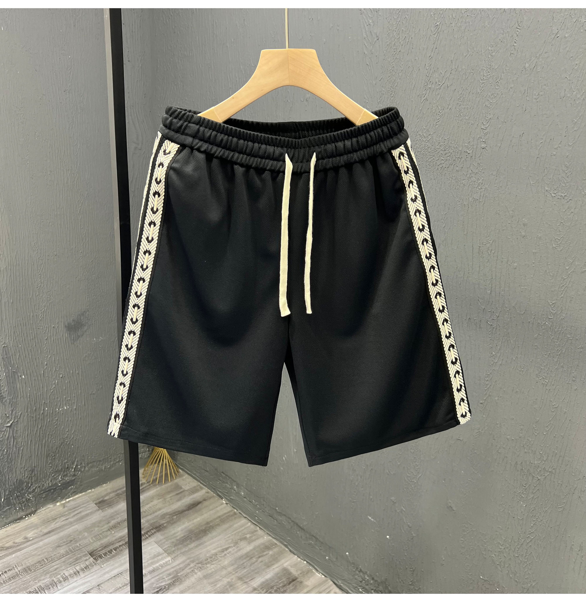 Pantaloncini sportivi estivi alla moda di Instagram, pantaloni Pent impiombati a linea aperta, pantaloncini larghi casual da uomo_voghion.com