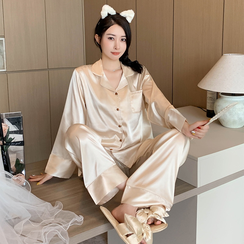 아이스 실크 잠옷 여자 봄과 여름 긴팔 하이 엔드 홈 옷 여자 친구와 어머니의 생일 선물로 자수