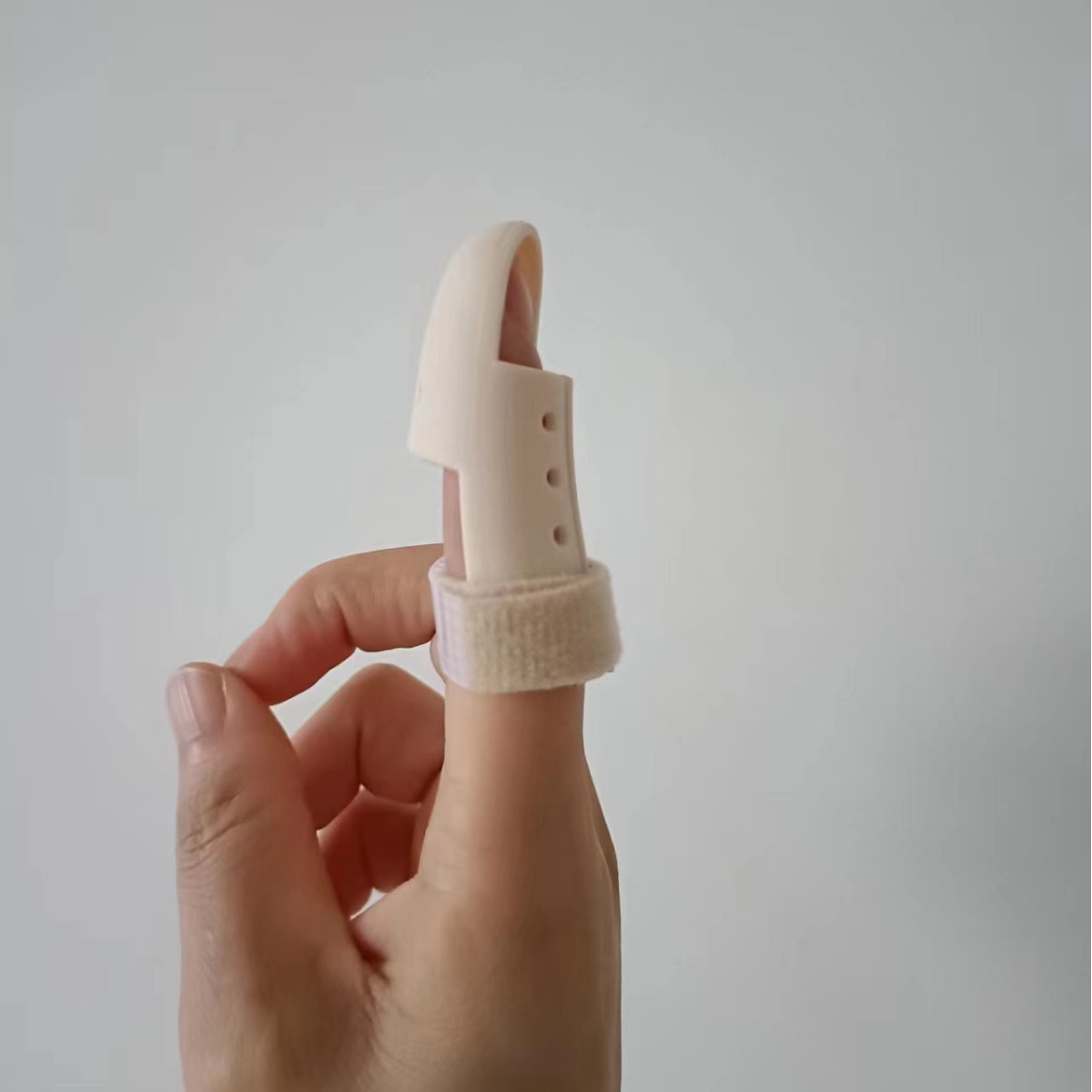 手指固定带保护套关节矫正器扭伤康复托肌腱断裂夹板受伤支具