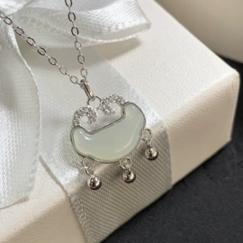 和田玉项饰;和田玉手饰;耳钉