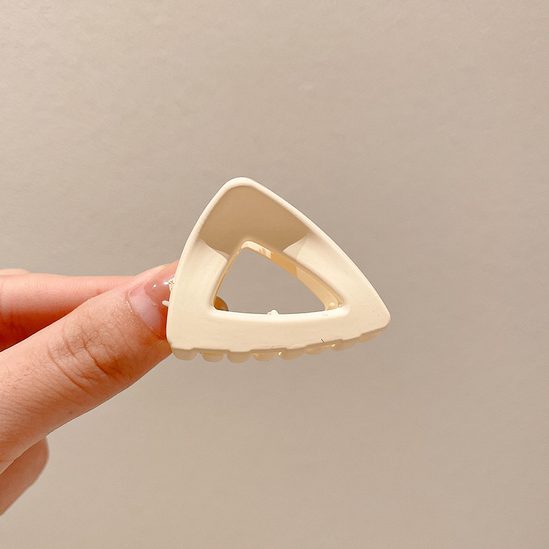 7 triángulo blanco lechoso